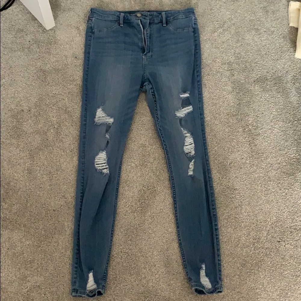 ripped skinny jeans